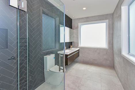 Photo of property in 16 Milano Boulevard, Karaka, Papakura, 2113