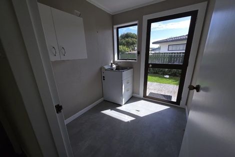 Photo of property in 5 Simcox Street, Otaki Beach, Otaki, 5512