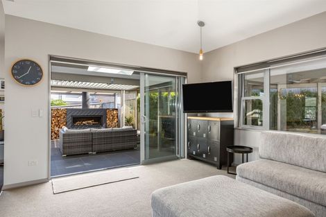 Photo of property in 18 Peel Lane, Aotea, Porirua, 5024