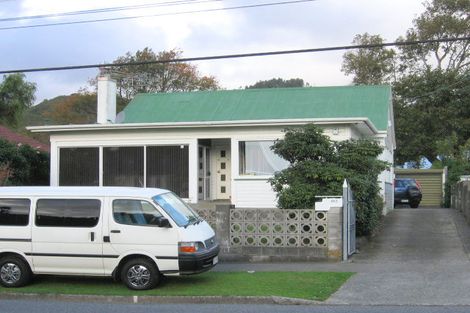 Photo of property in 102 Molesworth Street, Taita, Lower Hutt, 5011
