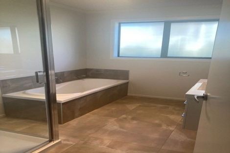 Photo of property in 4 Tangata Way, Omokoroa, 3114