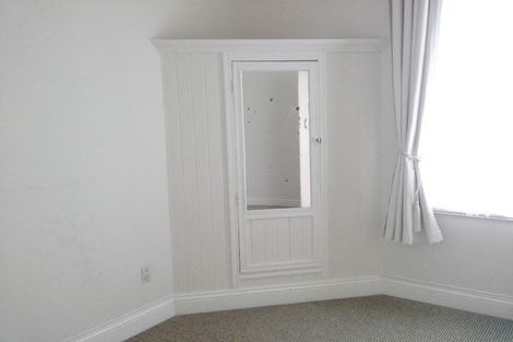 Photo of property in 8 Cutfield Road, New Plymouth, 4310