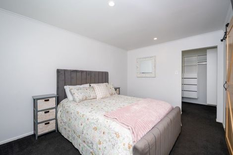 Photo of property in 2 Leyland Road, Te Awanga, 4102