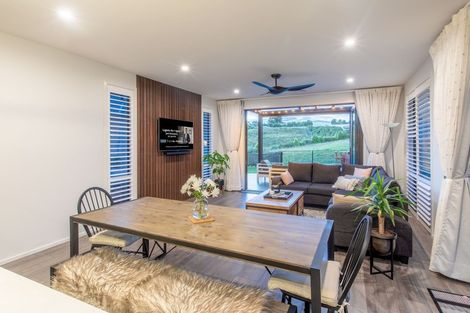 Photo of property in 19 Waikaka Place, Rototuna North, Hamilton, 3210