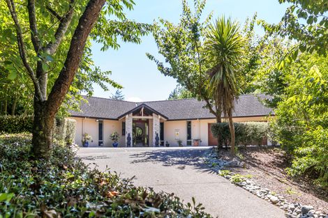 Photo of property in 5 Cameron Drive, Acacia Bay, Taupo, 3385