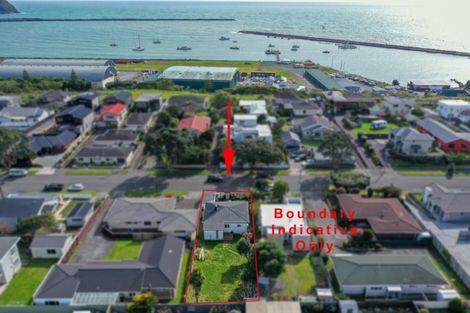 Photo of property in 23 Whiteley Street, Moturoa, New Plymouth, 4310