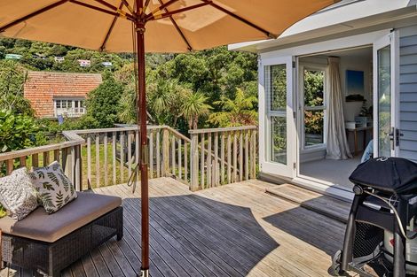 Photo of property in 53 Pukatea Street, Eastbourne, Lower Hutt, 5013