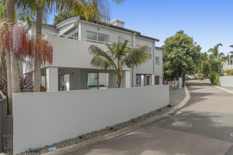 Photo of property in 6 Azores Way, Welcome Bay, Tauranga, 3112