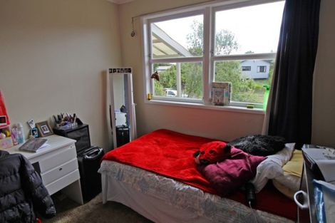 Photo of property in 2 Ward Place, Richmond Heights, Taupo, 3330