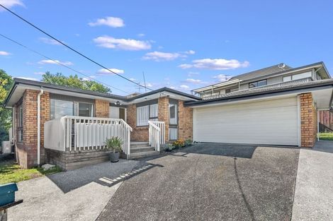 Photo of property in 859 Beach Road, Waiake, Auckland, 0630