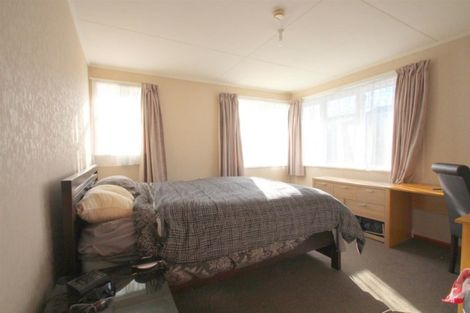 Photo of property in 17 Sword Street, Gore, 9710