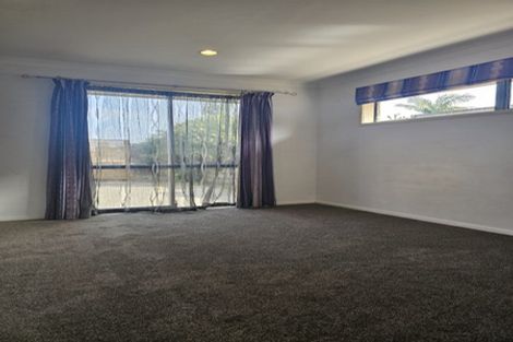 Photo of property in 50 Senator Drive, Manurewa, Auckland, 2105
