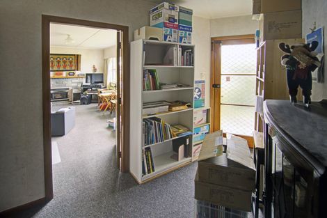 Photo of property in 41 Wavell Crescent, Lansdowne, Masterton, 5810