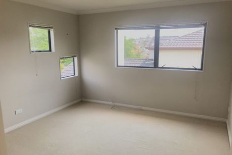Photo of property in 132 Hugh Green Drive, Pinehill, Auckland, 0632