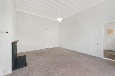 Photo of property in 24 Alma Road, Gonville, Whanganui, 4501