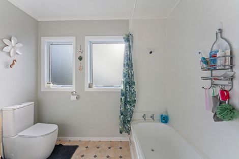 Photo of property in 78a Atkinson Avenue, Otaki Beach, Otaki, 5512