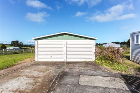 Photo of property in 242 Hull Road, Waiuku, 2682