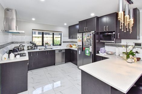 Photo of property in 7 Clendon Place, Manurewa, Auckland, 2102