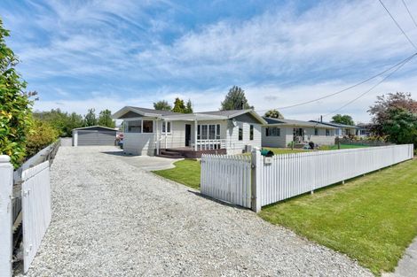 Photo of property in 58 Hunter Street, Edendale, 9825