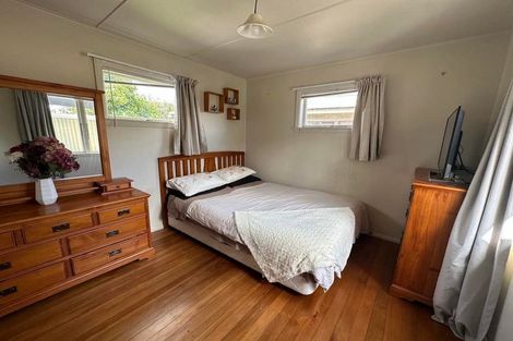 Photo of property in 28 Gavin Road, Raumati Beach, Paraparaumu, 5032