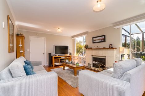 Photo of property in 1 Saint Ronans Road, Macandrew Bay, Dunedin, 9077