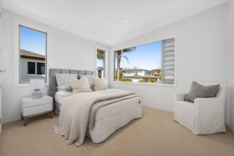 Photo of property in 25 Compass Way, Half Moon Bay, Auckland, 2012