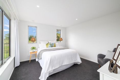 Photo of property in 2 Larissa Road, Halswell, Christchurch, 8025