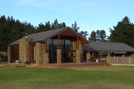 Photo of property in 131 Dunstan Road, Alexandra, 9391