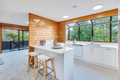 Photo of property in 1/21 Chablis Place, Henderson, Auckland, 0612