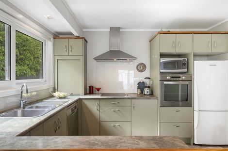 Photo of property in 2/40 Beulah Avenue, Rothesay Bay, Auckland, 0630