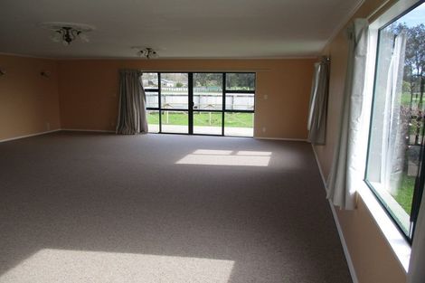 Photo of property in 312 Arapaepae Road South, Levin, 5571