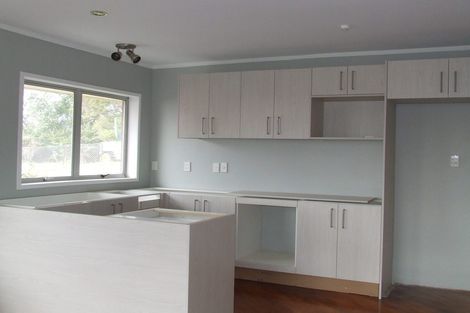 Photo of property in 2 Malters Place, Browns Bay, Auckland, 0630