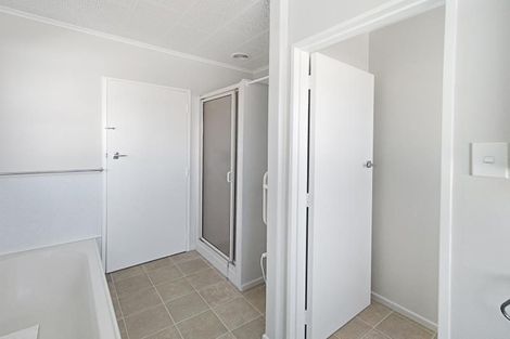 Photo of property in 32 Guys Hill Road, Hospital Hill, Napier, 4110