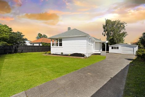 Photo of property in 10 Holland Road, Fairfield, Hamilton, 3214