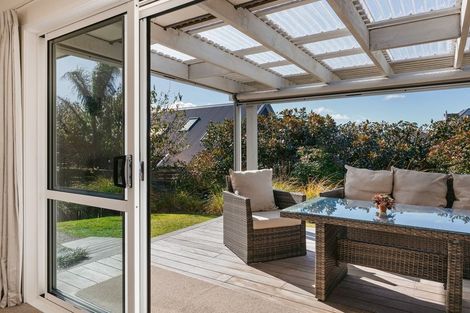 Photo of property in 15 Parkland Rise, Omokoroa, 3114