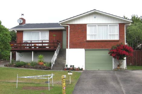 Photo of property in 41 Kirby Street, Glendene, Auckland, 0602