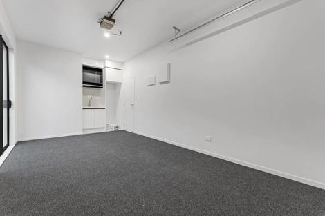 Photo of property in 25 Hupana Road, Karaka, 2113