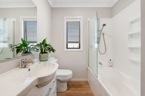 Photo of property in 2 Leal Place, Manly, Whangaparaoa, 0930