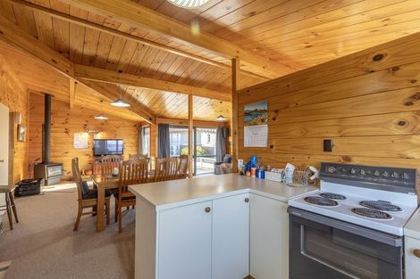 Photo of property in 2 Kaimanawa Street, Omori, Turangi, 3381