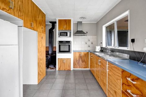 Photo of property in 22 Ponderosa Place, Opunake, 4616