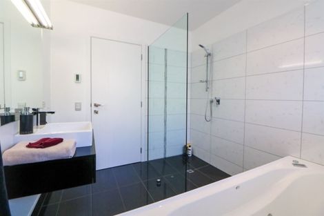 Photo of property in 92 Douglas Street, Highfield, Timaru, 7910