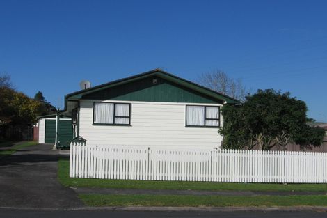 Photo of property in 3 Aronia Way, Goodwood Heights, Auckland, 2105