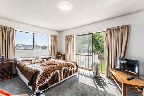 Photo of property in 12 Ashdown Place, Pahurehure, Papakura, 2113