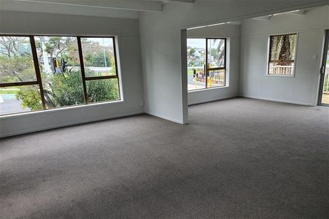 Photo of property in 54 Makora Road, Massey, Auckland, 0614