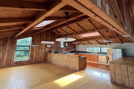 Photo of property in 11 Richmond Hill, Glenside, Wellington, 6037
