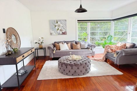 Photo of property in 21 Croydon Road, New Lynn, Auckland, 0600