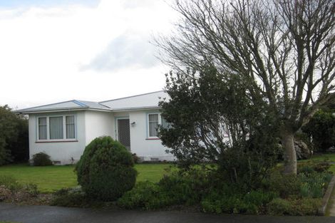 Photo of property in 9 Freyberg Street, Solway, Masterton, 5810