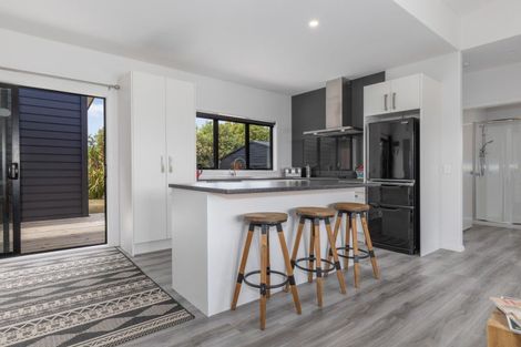 Photo of property in 7 Strathnaver Drive, Waikawa Beach, Manakau, 5573