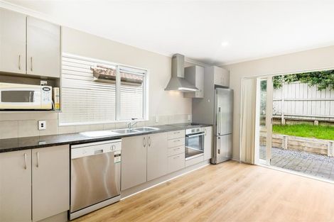 Photo of property in 10 Maypark Crescent, Flat Bush, Auckland, 2016