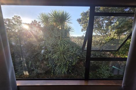 Photo of property in 8 Churchouse Road, Greenhithe, Auckland, 0632